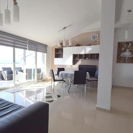 Ferienwohnung Roberto Njivice
